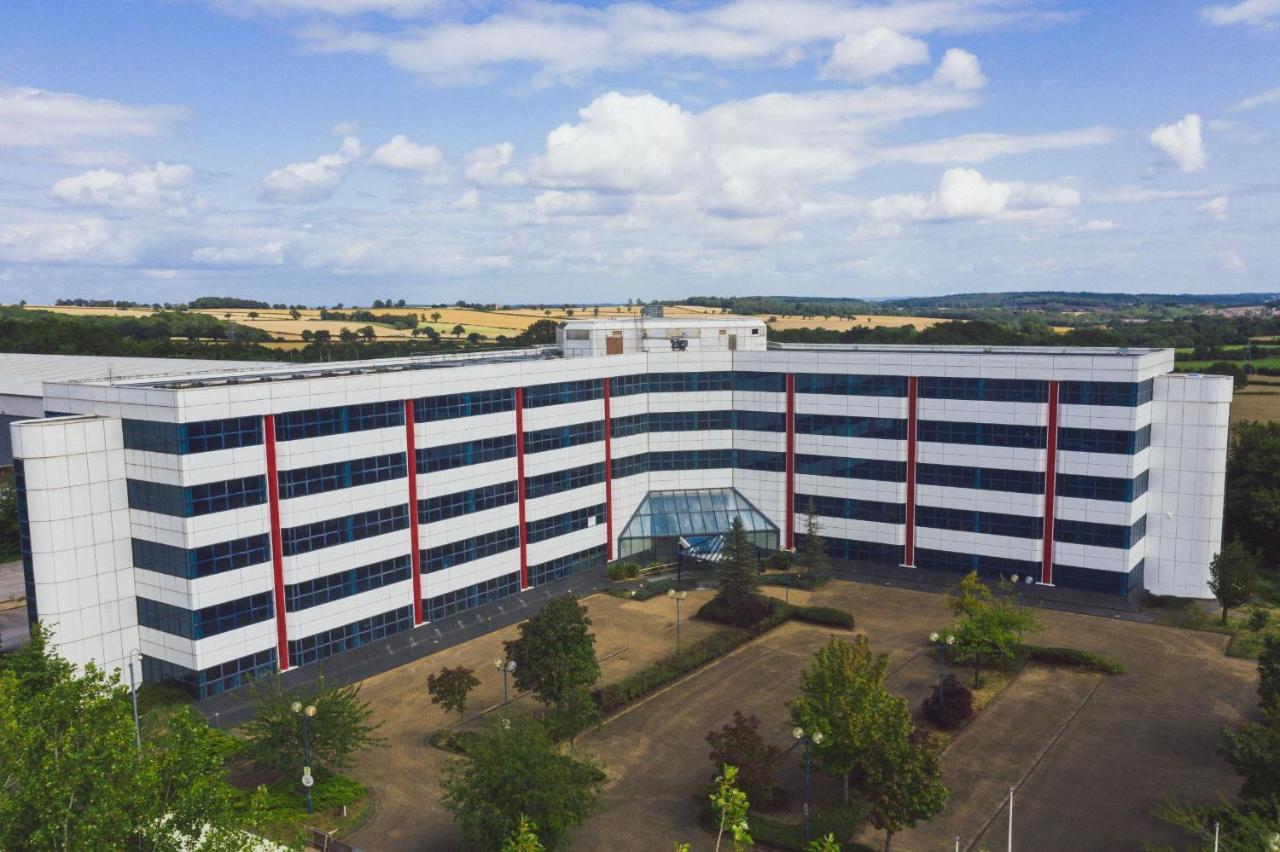 Sapphire House Telford Lägenhet Exteriör bild